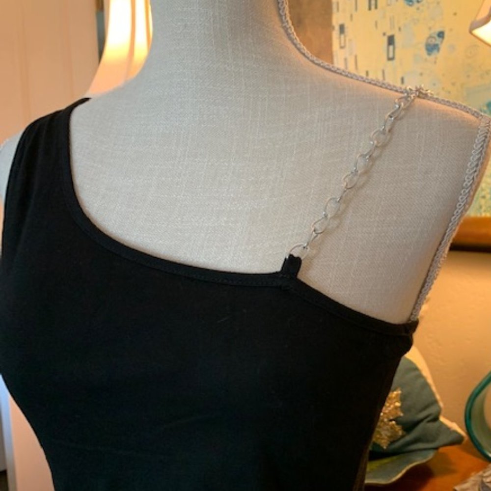 Zaful - Black knit crop top Size Medium with buckle and chain - Picture 2 of 10